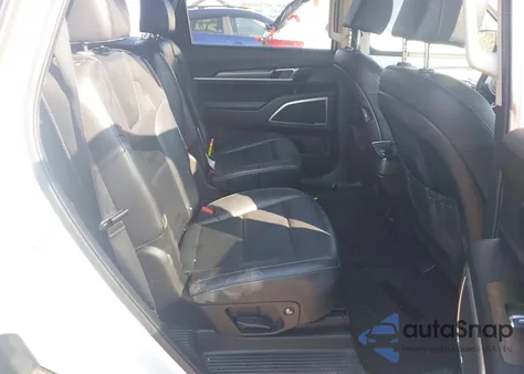 2022 Kia Telluride S z USA, uszkodzony, nr VIN 5XYP6DHC8NG248551